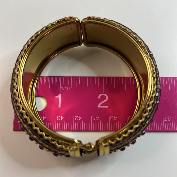 90s Vintage Purple Gold Tone Jeweled Rhinestone Beaded Bracelet with Spring - Picture 12 of 15